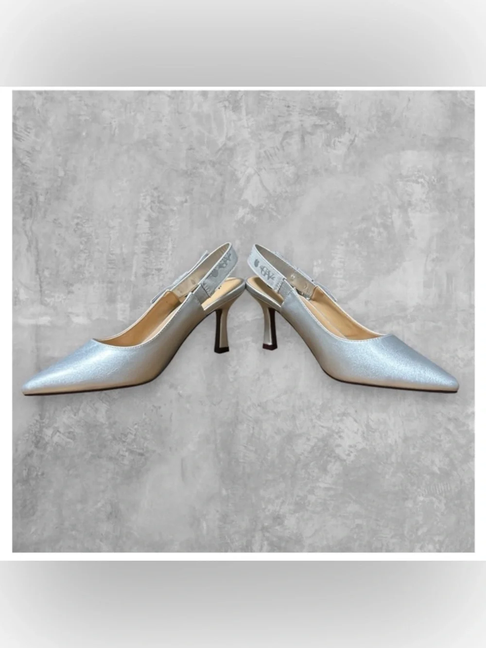 Gloria Vanderbilt Zsa Zsa Shimmering Silver Sling backs Bow Detail Formal Size 8